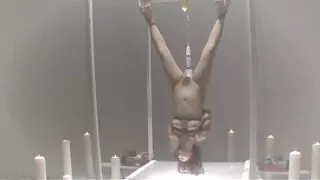 সে আর কোথায় পাবে পা ...