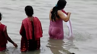 মিষ্টি মেয়ে আরামদায ...
