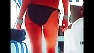 স্যাসি চিক হলি হলিউড ...