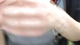 এই উদাসী এবং সেক্সি  ...