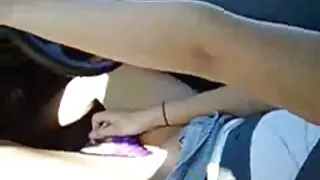গাঢ় চামড়ার কালো বা ...